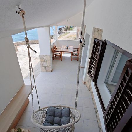 Apartments Amfora Gdinj Ngoại thất bức ảnh