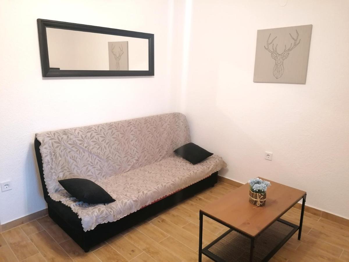 Apartments Amfora Gdinj Ngoại thất bức ảnh