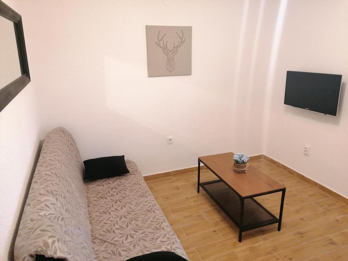Apartments Amfora Gdinj Ngoại thất bức ảnh